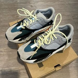 Yeezy Boost 700 "wave Runner" Adidas Style :B75571 - COLOR:Grey - Size: 6.5